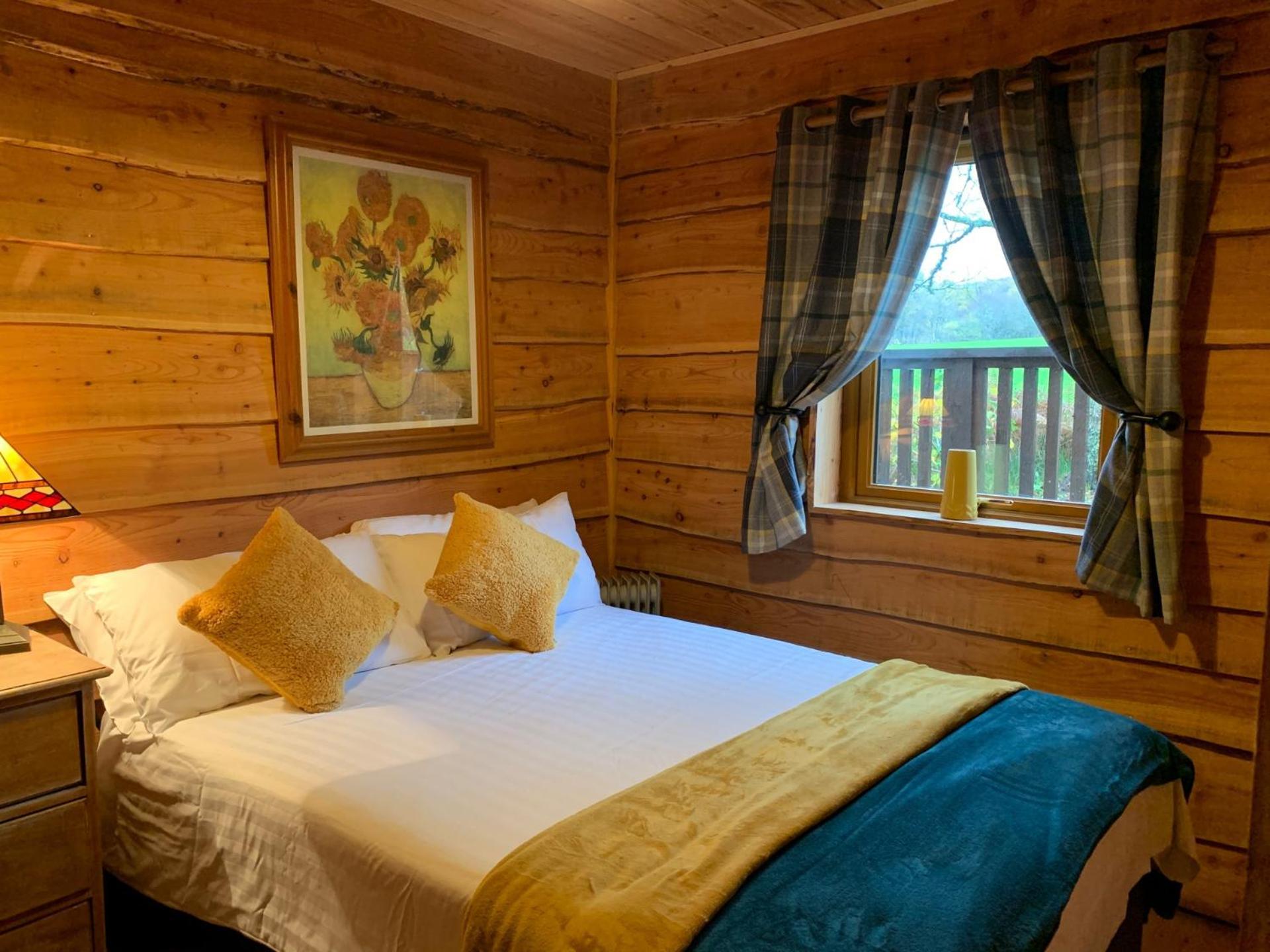Loch Aweside Forest Cabins Dalavich Pokój zdjęcie